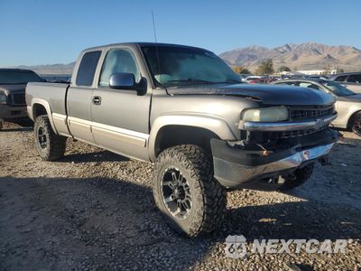 Czwarte zdjęcie samochodu z boku: 2001 CHEVROLET SILVERADO K1500 VIN:2GCEK19T411296326 - miniatura