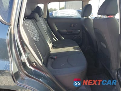 Zdjęcie 11 z 13 samochodu: 2011 KIA SOUL + VIN:KNDJT2A24B7309360 - miniatura