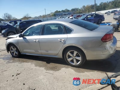 Drugie zdjęcie samochodu z przodu: 2013 VOLKSWAGEN PASSAT SE VIN:1VWBP7A33DC120737 - miniatura