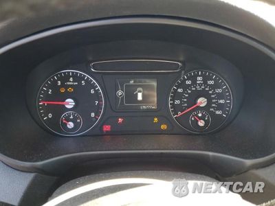 Zdjęcie 9 z 12 samochodu: 2017 KIA SORENTO LX VIN:5XYPG4A30HG280910 - miniatura
