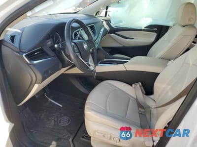 Zdjęcie 7 z 16 samochodu: 2022 BUICK ENCLAVE ESSENCE VIN:5GAERBKW5NJ169846 - miniatura