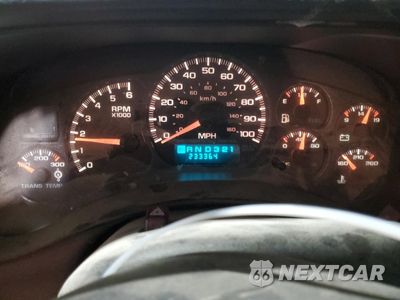 Zdjęcie 9 z 12 samochodu: 2002 CHEVROLET SILVERADO K2500 HEAVY DUTY VIN:1GCHK23U42F148711 - miniatura