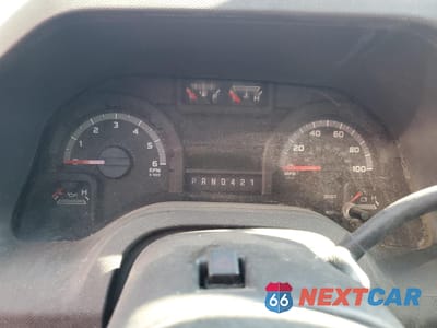 Zdjęcie 9 z 13 samochodu: 2017 FORD ECONOLINE E350 SUPER DUTY CUTAWAY VAN VIN:1FDWE3F60HDC51934 - miniatura