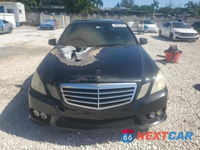 Piąte zdjęcie samochodu w środku: 2010 MERCEDES-BENZ E 350 VIN:WDDHF5GB4AA067451 - miniatura