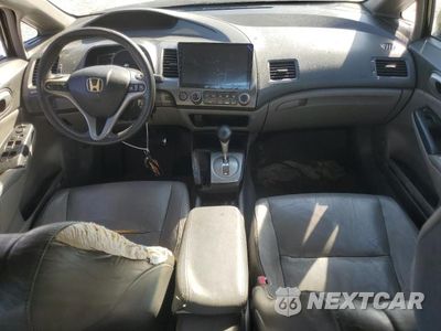 Zdjęcie 8 z 12 samochodu: 2010 HONDA CIVIC EXL VIN:2HGFA1F9XAH544703 - miniatura