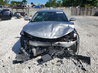 Piąte zdjęcie samochodu w środku: 2015 CHRYSLER 200 C VIN:1C3CCCCG8FN641007 - miniatura