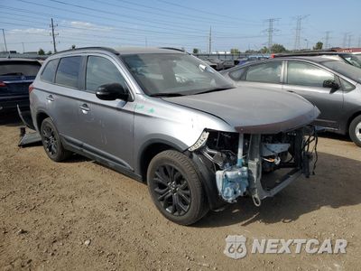 Czwarte zdjęcie samochodu z boku: 2018 MITSUBISHI OUTLANDER SE VIN:JA4AZ3A3XJZ023782 - miniatura