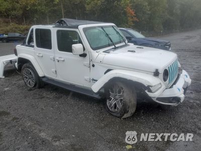 Czwarte zdjęcie samochodu z boku: 2022 JEEP WRANGLER UNLIMITED SAHARA 4XE VIN:1C4JJXP61NW159845 - miniatura