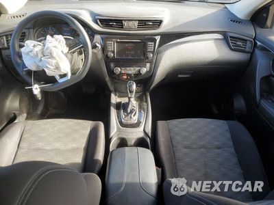 Zdjęcie 8 z 16 samochodu: 2019 NISSAN ROGUE SPORT S VIN:JN1BJ1CR4KW351504 - miniatura