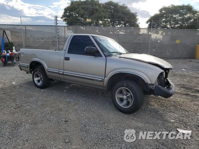 Czwarte zdjęcie samochodu z boku: 1998 CHEVROLET S TRUCK S10 VIN:1GCCS1446WK252696 - miniatura