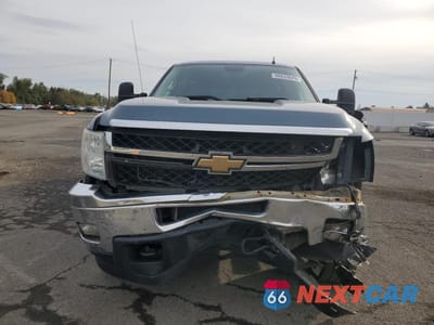 Piąte zdjęcie samochodu w środku: 2011 CHEVROLET SILVERADO K3500 LT VIN:1GC4K0C85BF245079 - miniatura