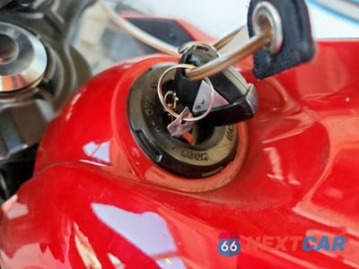 Zdjęcie 8 z 10 samochodu: 2022 KAWASAKI ER650 K VIN:ML5EREK12NDA67145 - miniatura