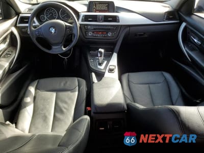 Zdjęcie 8 z 12 samochodu: 2013 BMW 328 I VIN:WBA3A5G53DNP27065 - miniatura