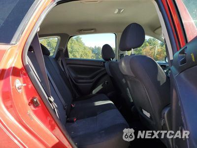 Zdjęcie 10 z 12 samochodu: 2005 TOYOTA COROLLA MATRIX BASE VIN:2T1LR32E05C335169 - miniatura