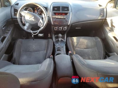Zdjęcie 8 z 12 samochodu: 2013 MITSUBISHI OUTLANDER SPORT LE VIN:4A4AP5AU5DE023306 - miniatura