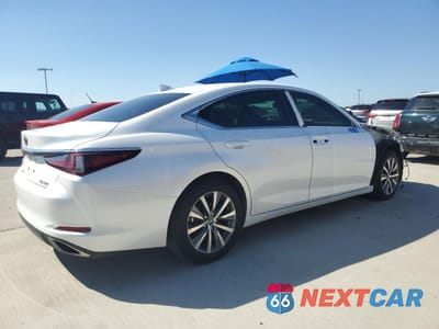 Trzecie zdjęcie samochodu z tyłu: 2020 LEXUS ES 350 VIN:58ADZ1B16LU062572 - miniatura