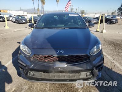 Piąte zdjęcie samochodu w środku: 2020 KIA FORTE GT LINE VIN:3KPF34AD2LE193581 - miniatura