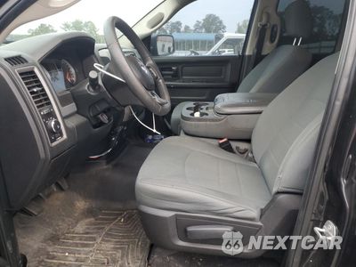 Zdjęcie 7 z 13 samochodu: 2018 RAM 1500 ST VIN:1C6RR6FT4JS216688 - miniatura