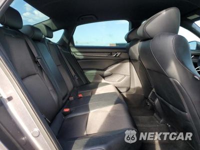 Zdjęcie 10 z 13 samochodu: 2018 HONDA ACCORD VIN:1HGCV1F35JA259148 - miniatura