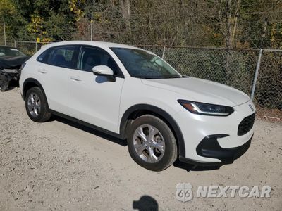 Czwarte zdjęcie samochodu z boku: 2025 HONDA HR-V LX VIN:3CZRZ2H32SM716514 - miniatura