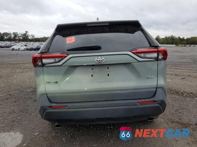 Zdjęcie 6 z 11 samochodu: 2021 TOYOTA RAV4 XLE VIN:2T3W1RFV2MW161188 - miniatura