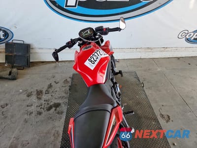 Zdjęcie 6 z 10 samochodu: 2022 KAWASAKI ER650 K VIN:ML5EREK12NDA67145 - miniatura