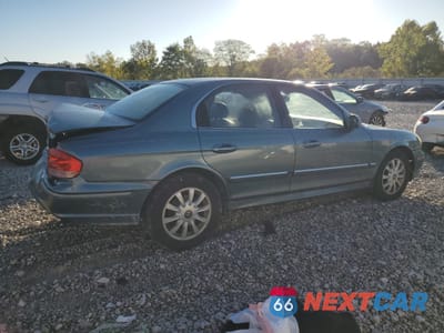Trzecie zdjęcie samochodu z tyłu: 2004 HYUNDAI SONATA GLS VIN:KMHWF35H64A967071 - miniatura