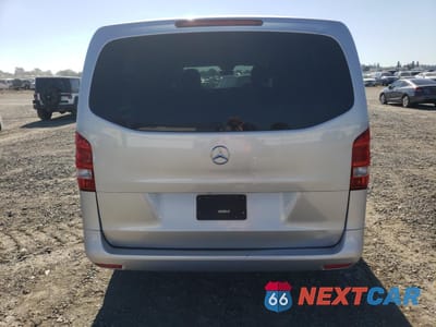 Zdjęcie 6 z 14 samochodu: 2017 MERCEDES-BENZ METRIS VIN:WD4PG2EE3H3302540 - miniatura
