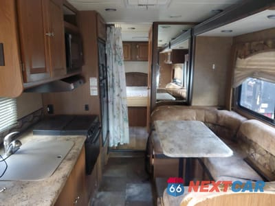 Zdjęcie 6 z 10 samochodu: 2015 FORD ECONOLINE E450 SUPER DUTY CUTAWAY VAN VIN:1FDXE4FSXFDA25100 - miniatura