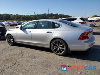 Drugie zdjęcie samochodu z przodu: 2018 VOLVO S90 T5 MOMENTUM VIN:LVY982AK8JP007940 - miniatura