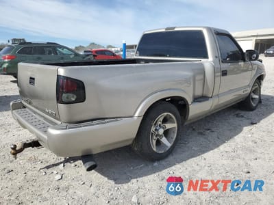 Trzecie zdjęcie samochodu z tyłu: 2003 CHEVROLET S TRUCK S10 VIN:1GCCS14X138151861 - miniatura