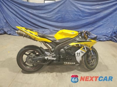 2006 YAMAHA YZFR1 JYARN15N26A000096 - główne zdjęcie licytacji z USA - miniatura