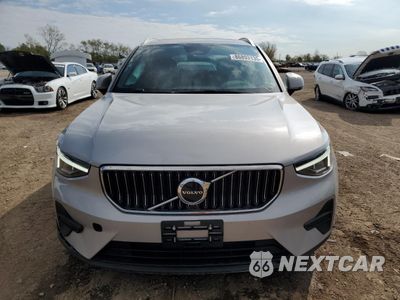Piąte zdjęcie samochodu w środku: 2025 VOLVO XC40 CORE VIN:YV4L12UJ6S2473169 - miniatura
