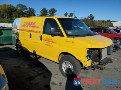 Czwarte zdjęcie samochodu z boku: 2019 CHEVROLET EXPRESS G2500 VIN:1GCWGAFP4K1335825 - miniatura