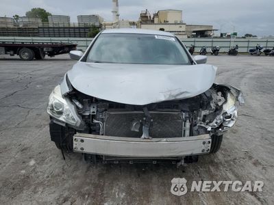 Piąte zdjęcie samochodu w środku: 2015 NISSAN ALTIMA 2.5 VIN:1N4AL3AP5FC182915 - miniatura