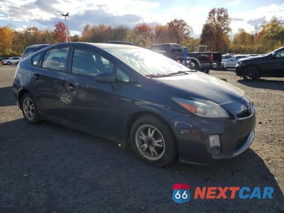 Czwarte zdjęcie samochodu z boku: 2011 TOYOTA PRIUS VIN:JTDKN3DU7B0264277 - miniatura