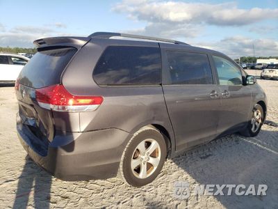 Trzecie zdjęcie samochodu z tyłu: 2012 TOYOTA SIENNA LE VIN:5TDKK3DC5CS231390 - miniatura