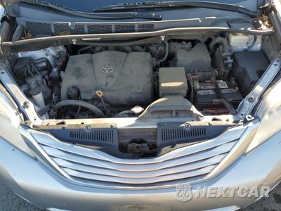 Zdjęcie 12 z 17 samochodu: 2017 TOYOTA SIENNA LE VIN:5TDKZ3DC9HS823829 - miniatura