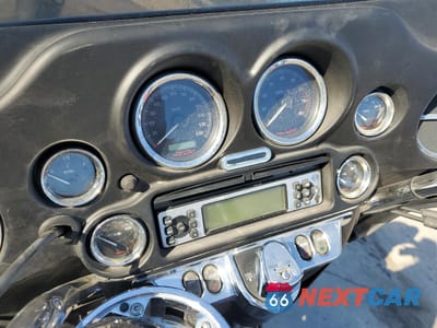 Zdjęcie 7 z 9 samochodu: 2006 HARLEY-DAVIDSON FLHTCUI VIN:1HD1FCW176Y607171 - miniatura