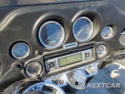 Zdjęcie 7 z 9 samochodu: 2006 HARLEY-DAVIDSON FLHTCUI VIN:1HD1FCW176Y607171 - miniatura