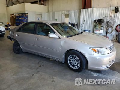 Czwarte zdjęcie samochodu z boku: 2003 TOYOTA CAMRY LE VIN:4T1BE32K93U655373 - miniatura