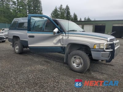Czwarte zdjęcie samochodu z boku: 1996 DODGE RAM 2500 VIN:3B7KF23C3TM141915 - miniatura