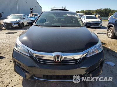 Piąte zdjęcie samochodu w środku: 2017 HONDA ACCORD TOURING HYBRID VIN:JHMCR6F75HC030002 - miniatura
