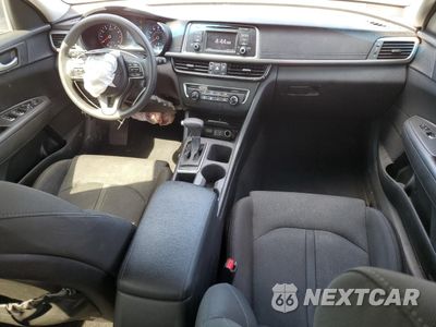 Zdjęcie 8 z 15 samochodu: 2017 KIA OPTIMA LX VIN:5XXGT4L34HG166406 - miniatura