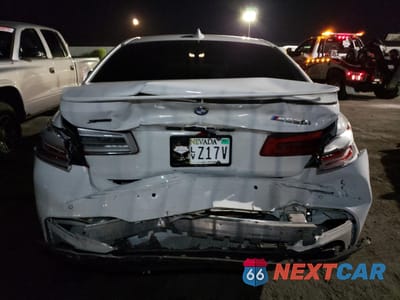 Zdjęcie 6 z 12 samochodu: 2018 BMW M550XI VIN:WBAJB9C52JG464441 - miniatura