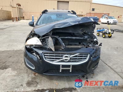 Piąte zdjęcie samochodu w środku: 2012 VOLVO S60 T5 VIN:YV1622FS2C2112519 - miniatura