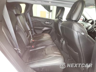 Zdjęcie 10 z 13 samochodu: 2019 JEEP CHEROKEE LATITUDE PLUS VIN:1C4PJMLB9KD458356 - miniatura