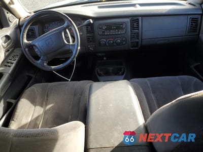 Zdjęcie 8 z 14 samochodu: 2002 DODGE DAKOTA QUAD SLT VIN:1B7HG48N02S532118 - miniatura