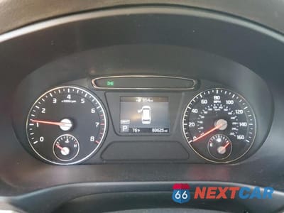 Zdjęcie 9 z 12 samochodu: 2019 KIA SORENTO LX VIN:5XYPGDA55KG530750 - miniatura