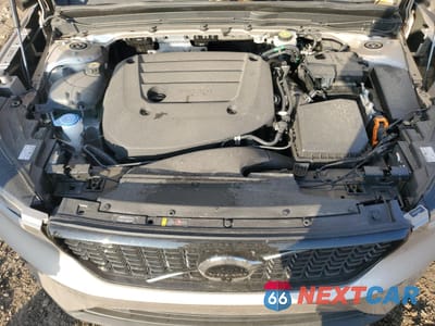 Zdjęcie 11 z 13 samochodu: 2024 VOLVO XC40 PLUS VIN:YV4L12UL7R2367275 - miniatura